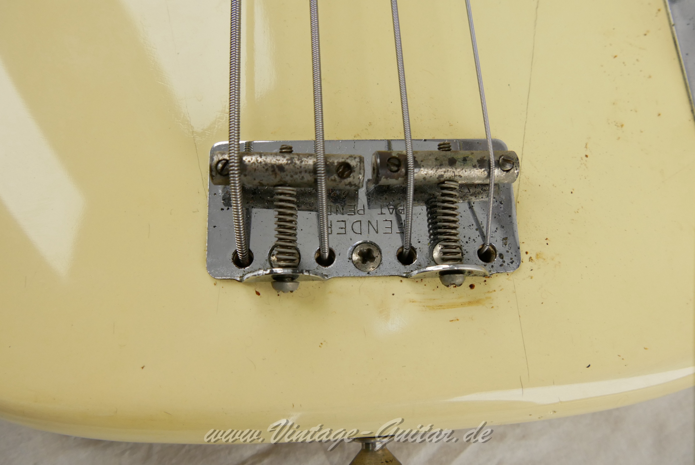 Fender-Precision-Bass-1956-Bob-Daisley-016.JPG