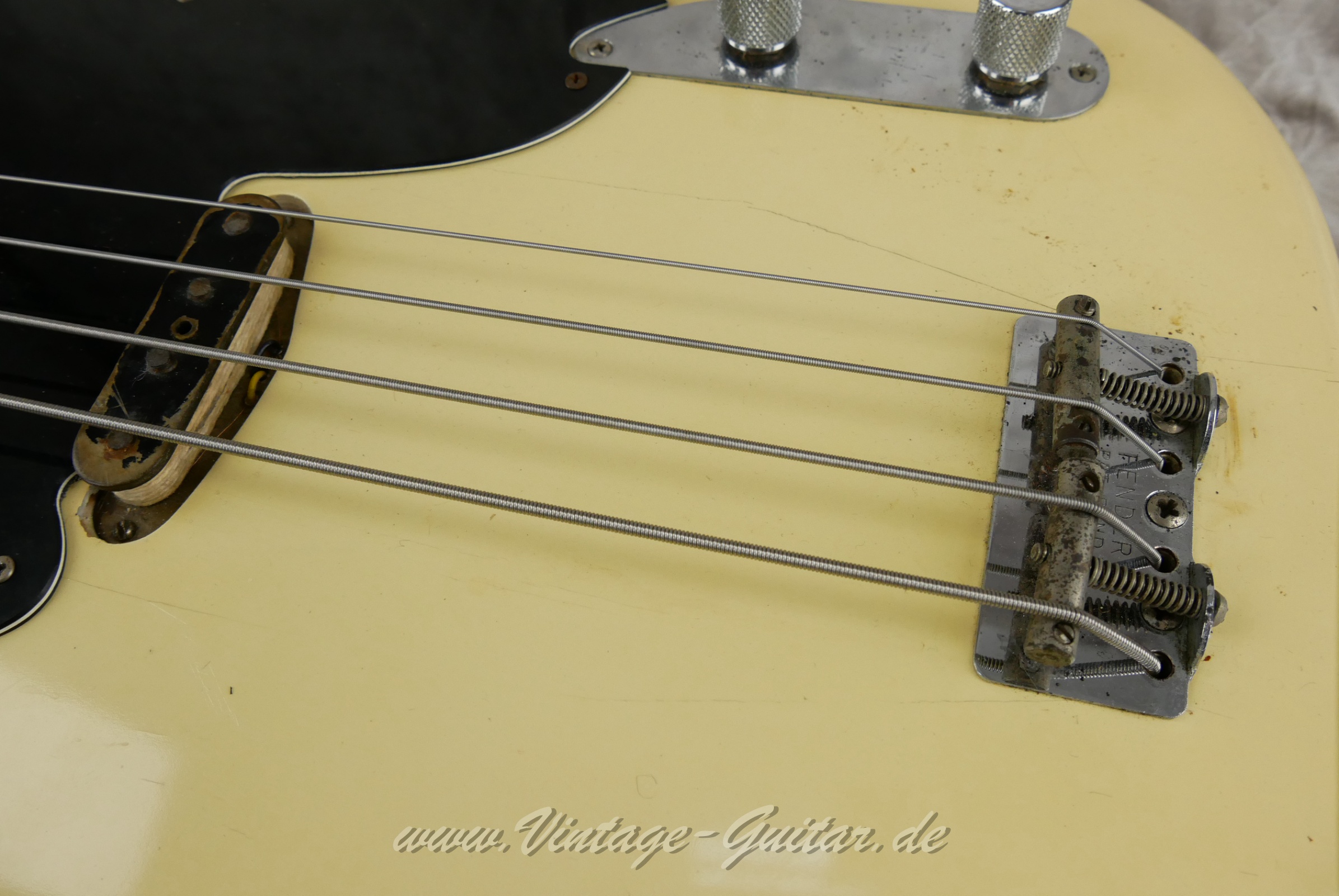 Fender-Precision-Bass-1956-Bob-Daisley-022.JPG