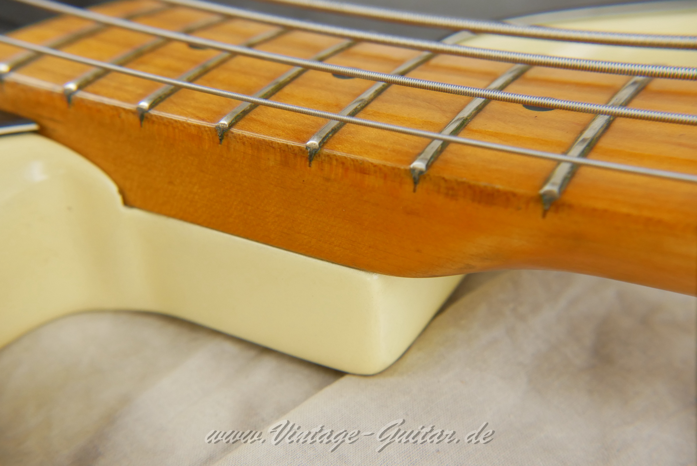 Fender-Precision-Bass-1956-Bob-Daisley-023.JPG