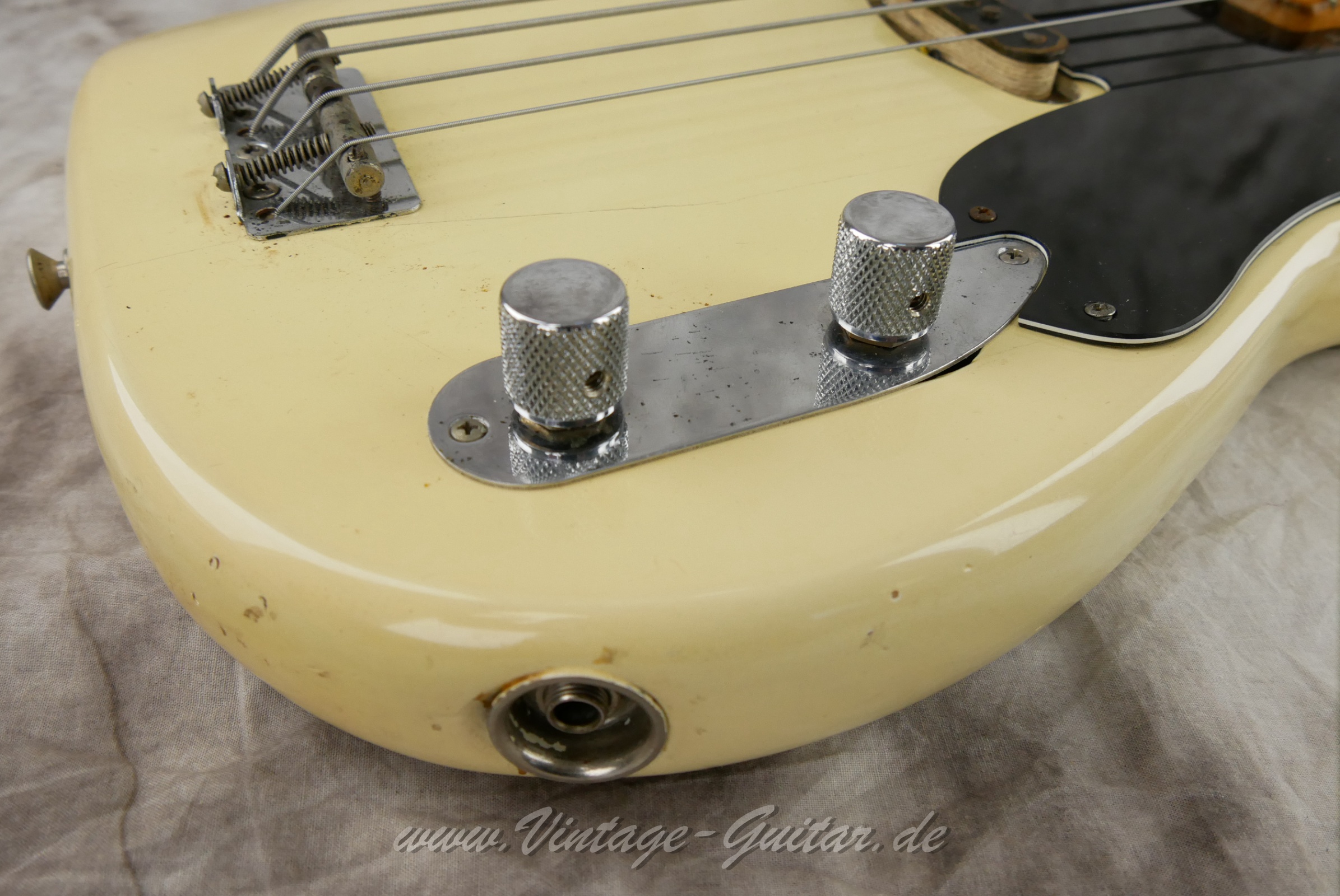Fender-Precision-Bass-1956-Bob-Daisley-025.JPG