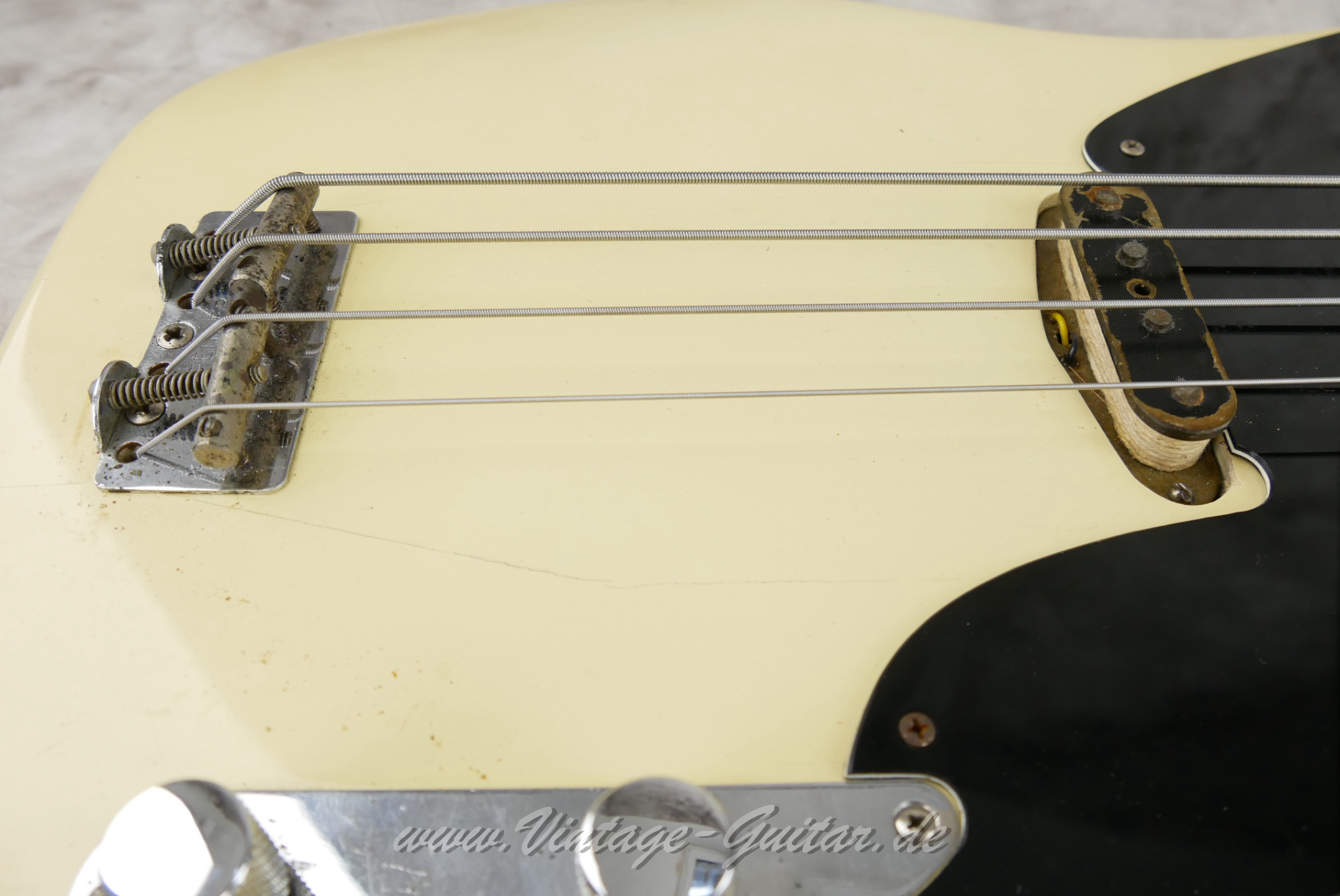 Fender-Precision-Bass-1956-Bob-Daisley-026.JPG