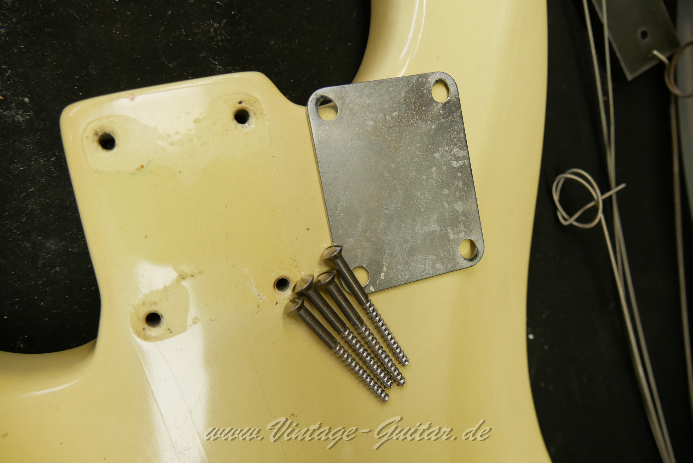 Fender-Precision-Bass-1956-Bob-Daisley-029.JPG