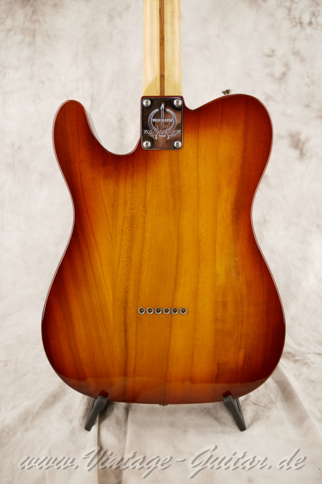 img/vintage/6514/fender_telecaster_empress_honeyburst_201_USA-008.jpg