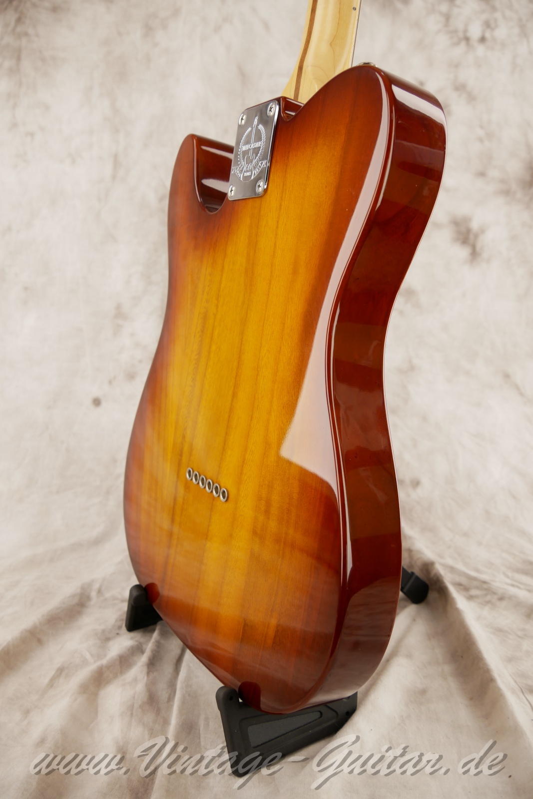 img/vintage/6514/fender_telecaster_empress_honeyburst_201_USA-012.jpg