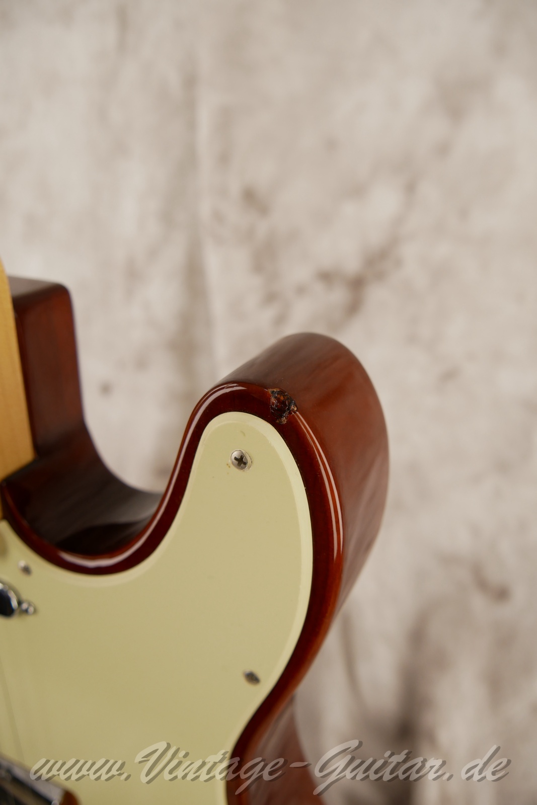 img/vintage/6514/fender_telecaster_empress_honeyburst_201_USA-013.jpg