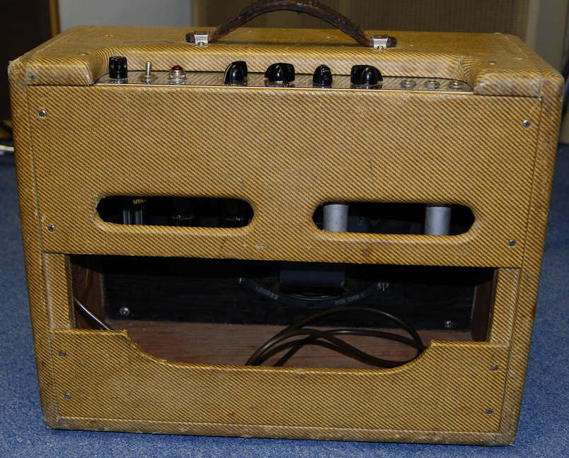 Fender-Vibrolux-Amp-1960-2.jpg
