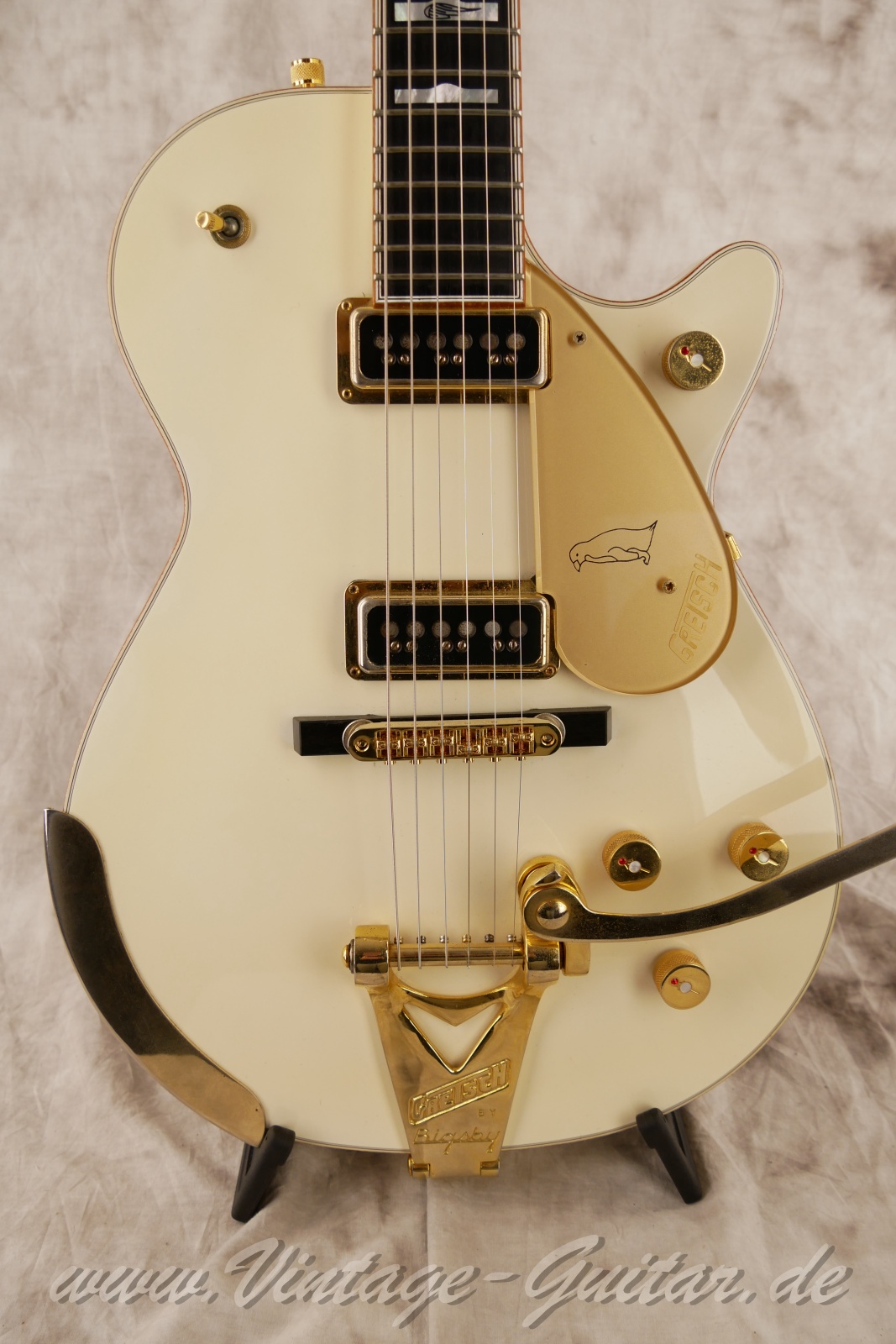 Gretsch_White_Pinguin_G6134_2009-003.jpg