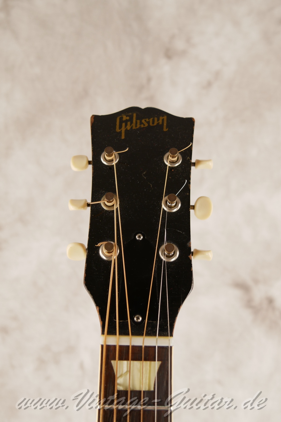 img/vintage/6523/Gibson_CF-100_Sunburst_1950-005.jpg