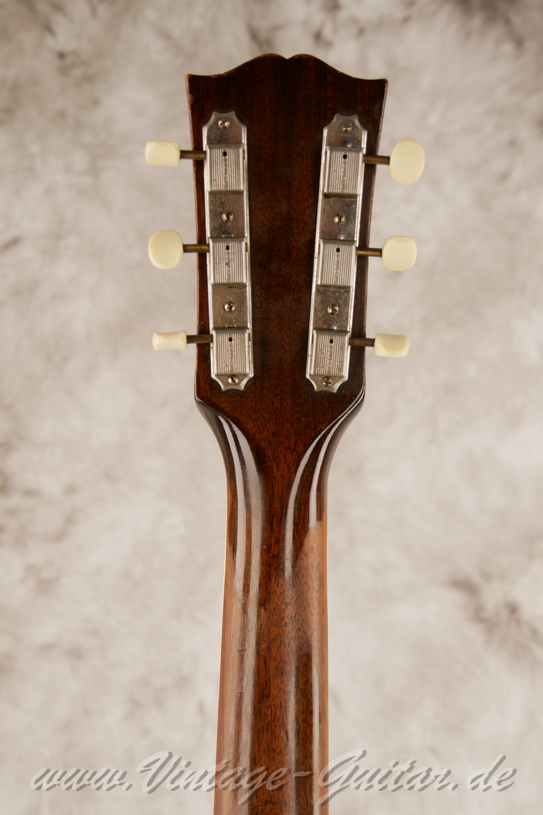 img/vintage/6523/Gibson_CF-100_Sunburst_1950-008.jpg
