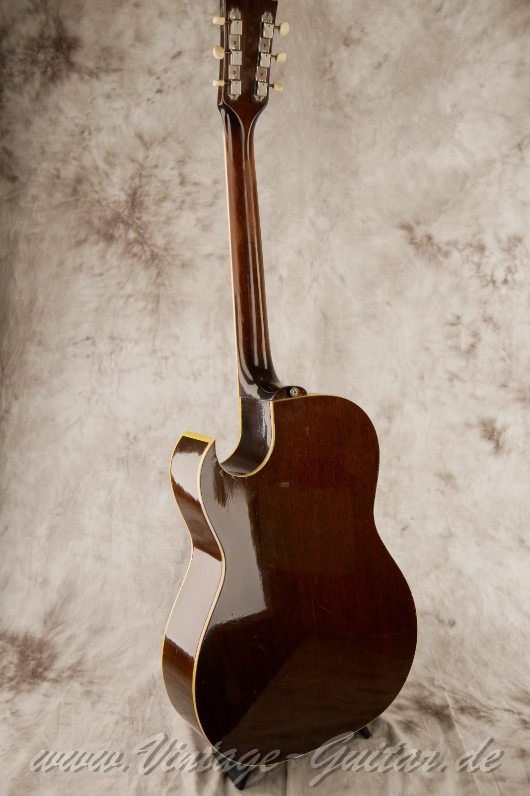 img/vintage/6523/Gibson_CF-100_Sunburst_1950-012.jpg
