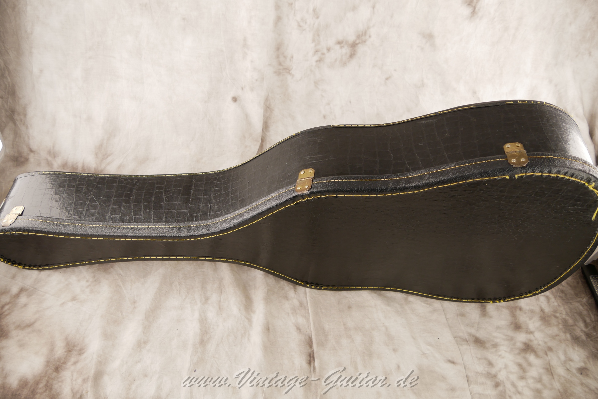 img/vintage/6523/Gibson_CF-100_Sunburst_1950-022.jpg