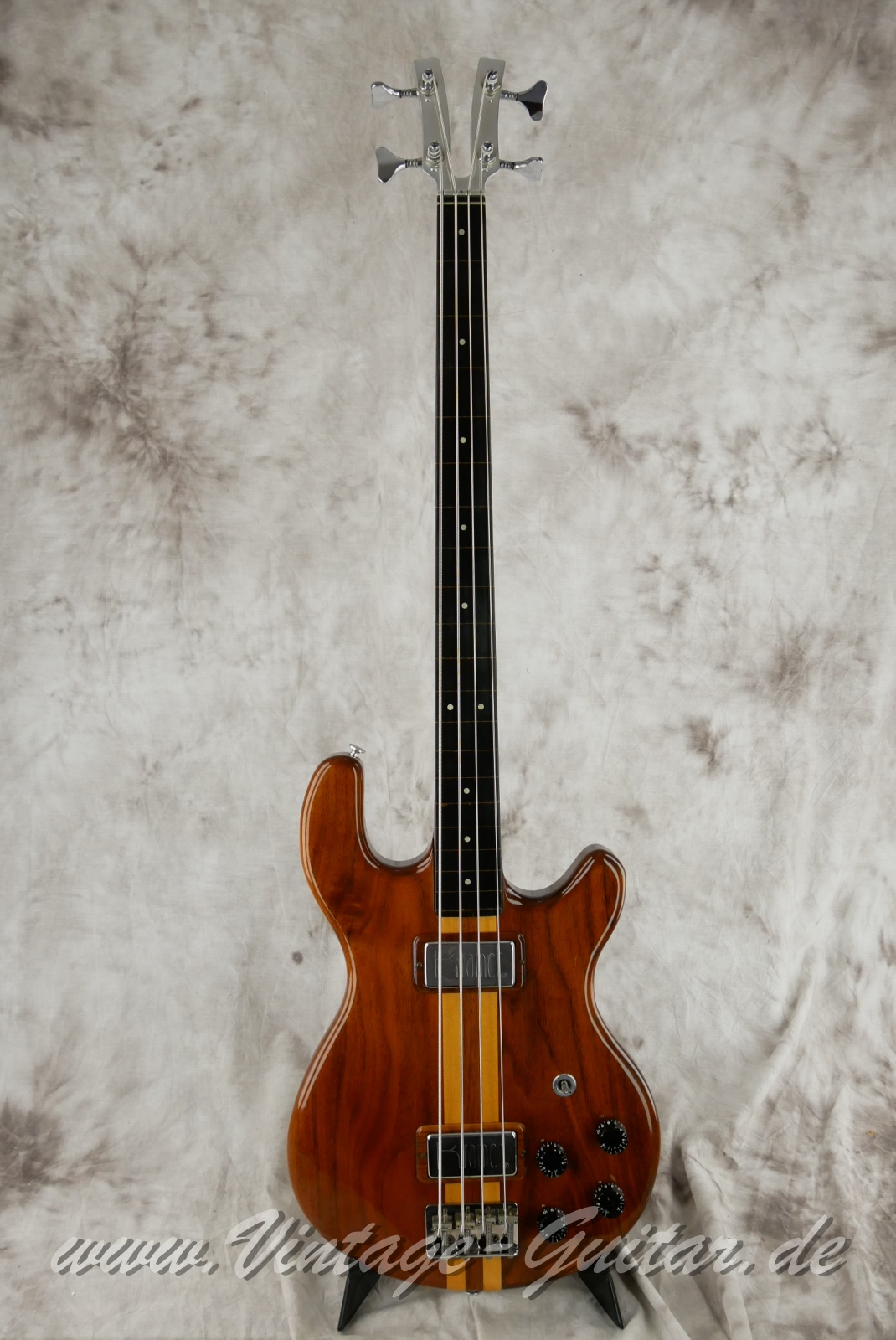 img/vintage/6531/Kramer_450_B_Deluxe_fretless_natural_1977-001.JPG