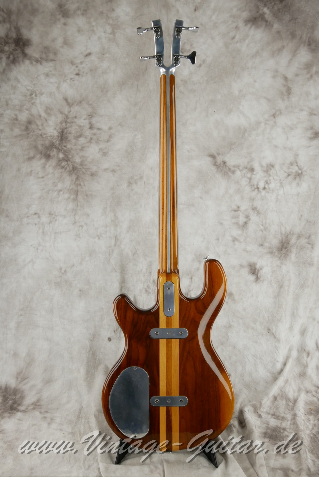 Kramer_450_B_Deluxe_fretless_natural_1977-002.JPG