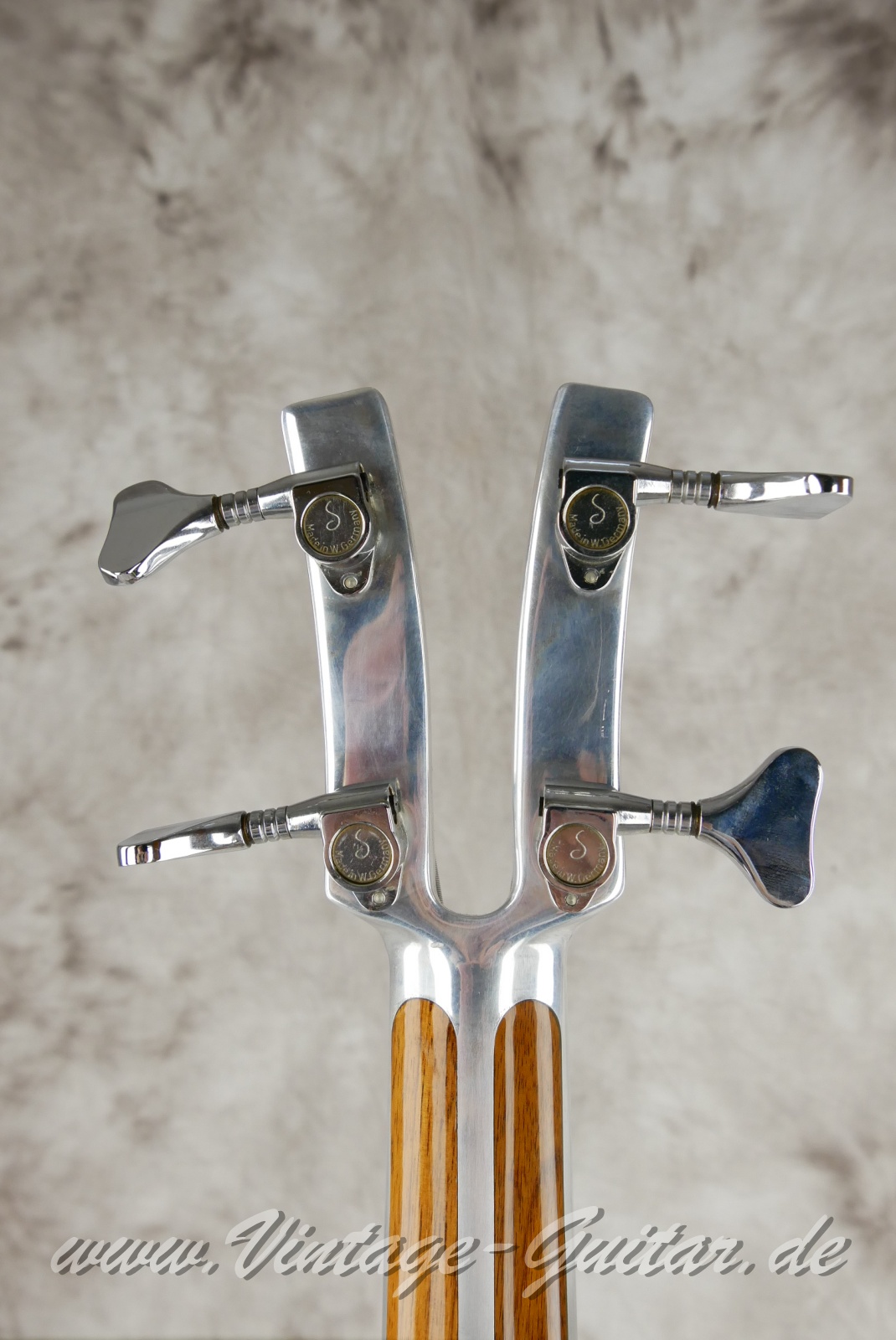 Kramer_450_B_Deluxe_fretless_natural_1977-004.JPG