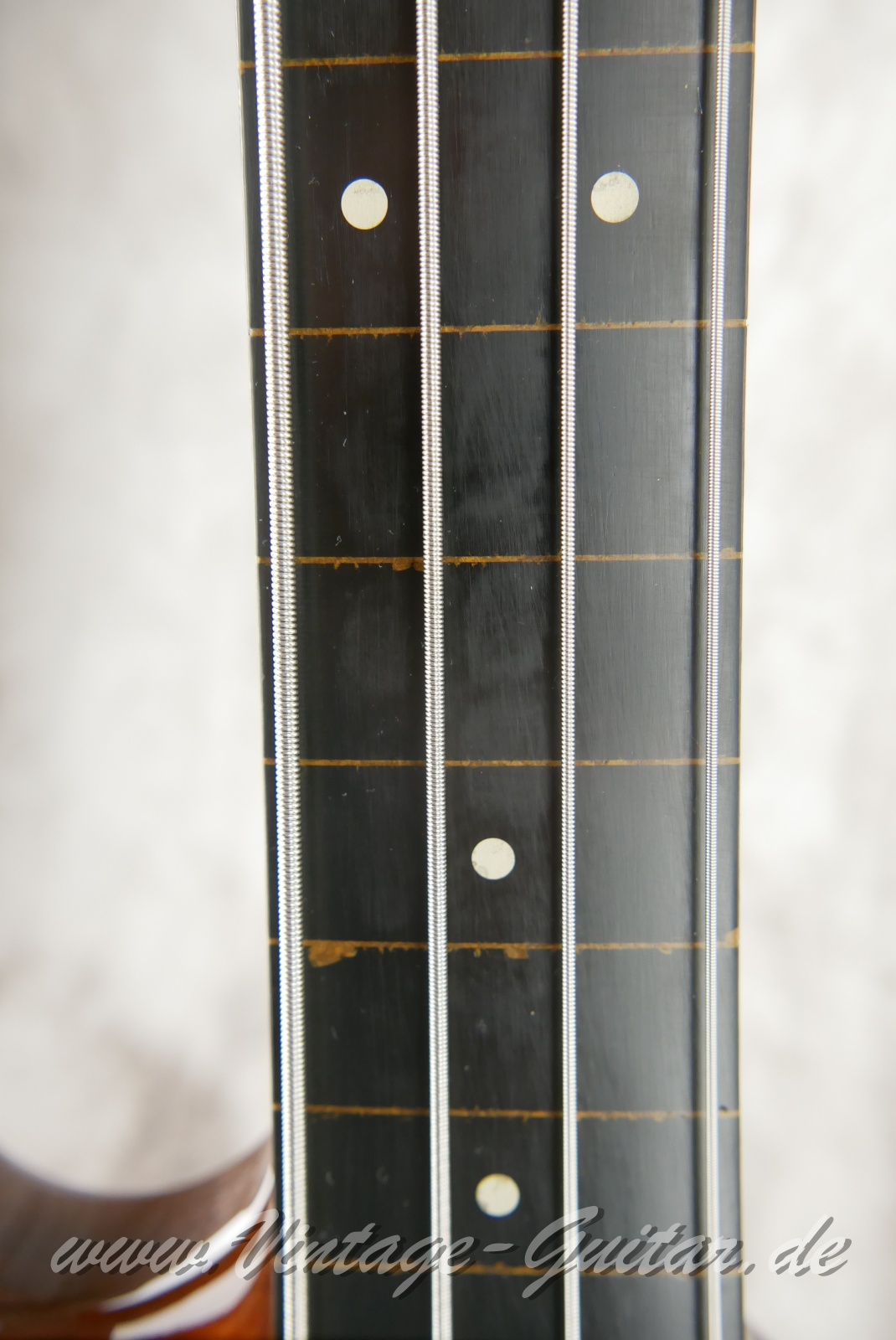 Kramer_450_B_Deluxe_fretless_natural_1977-017.JPG