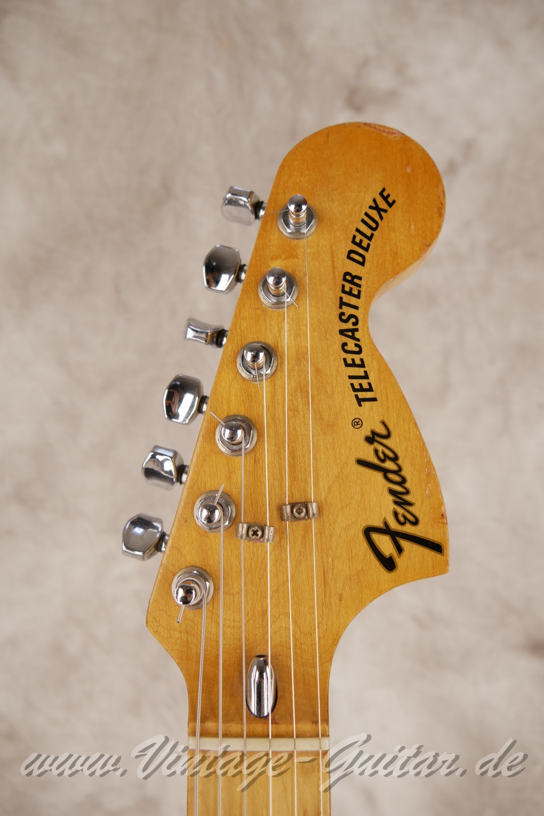 Fender-Telecaster-Deluxe-1974-moccha-005.JPG