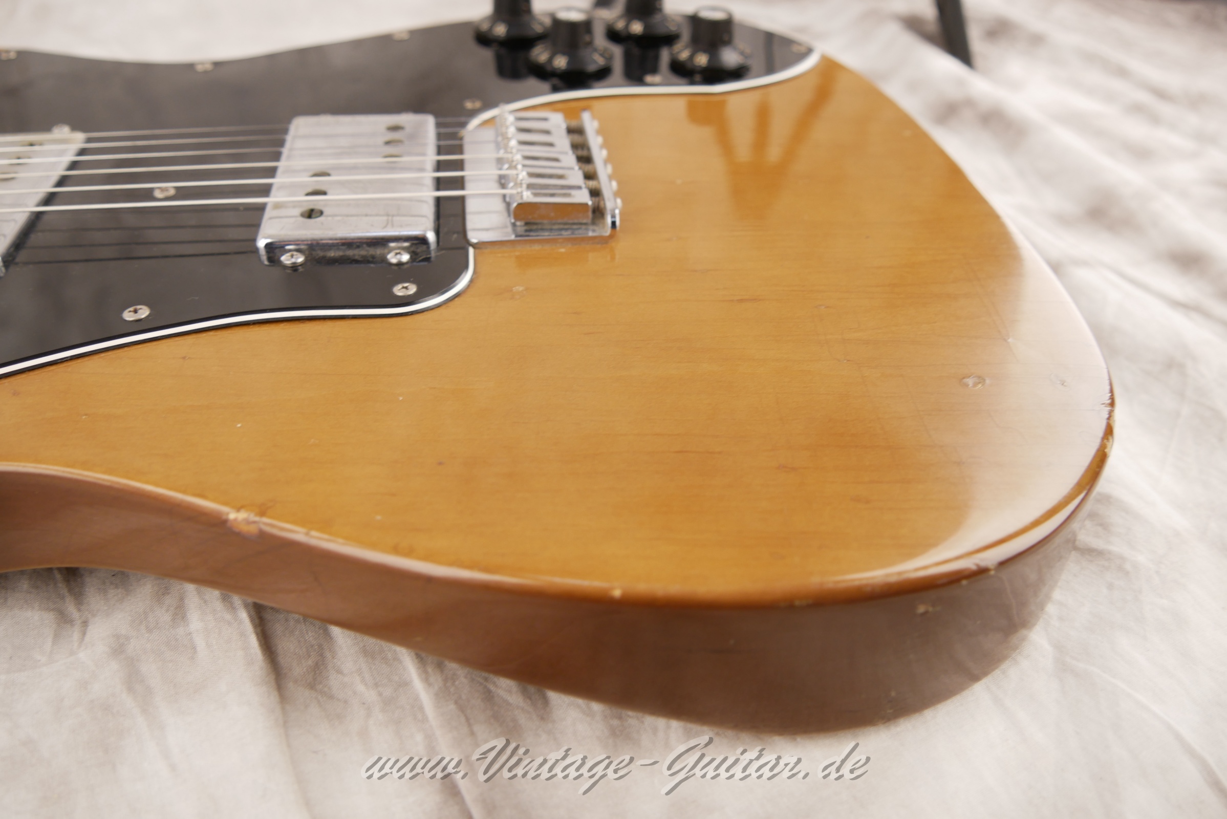 Fender-Telecaster-Deluxe-1974-moccha-019.JPG