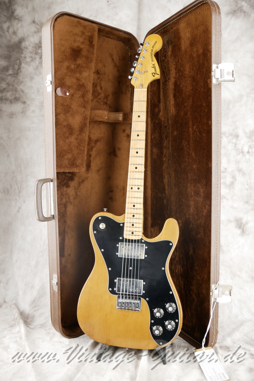 Fender-Telecaster-Deluxe-1974-moccha-024.JPG