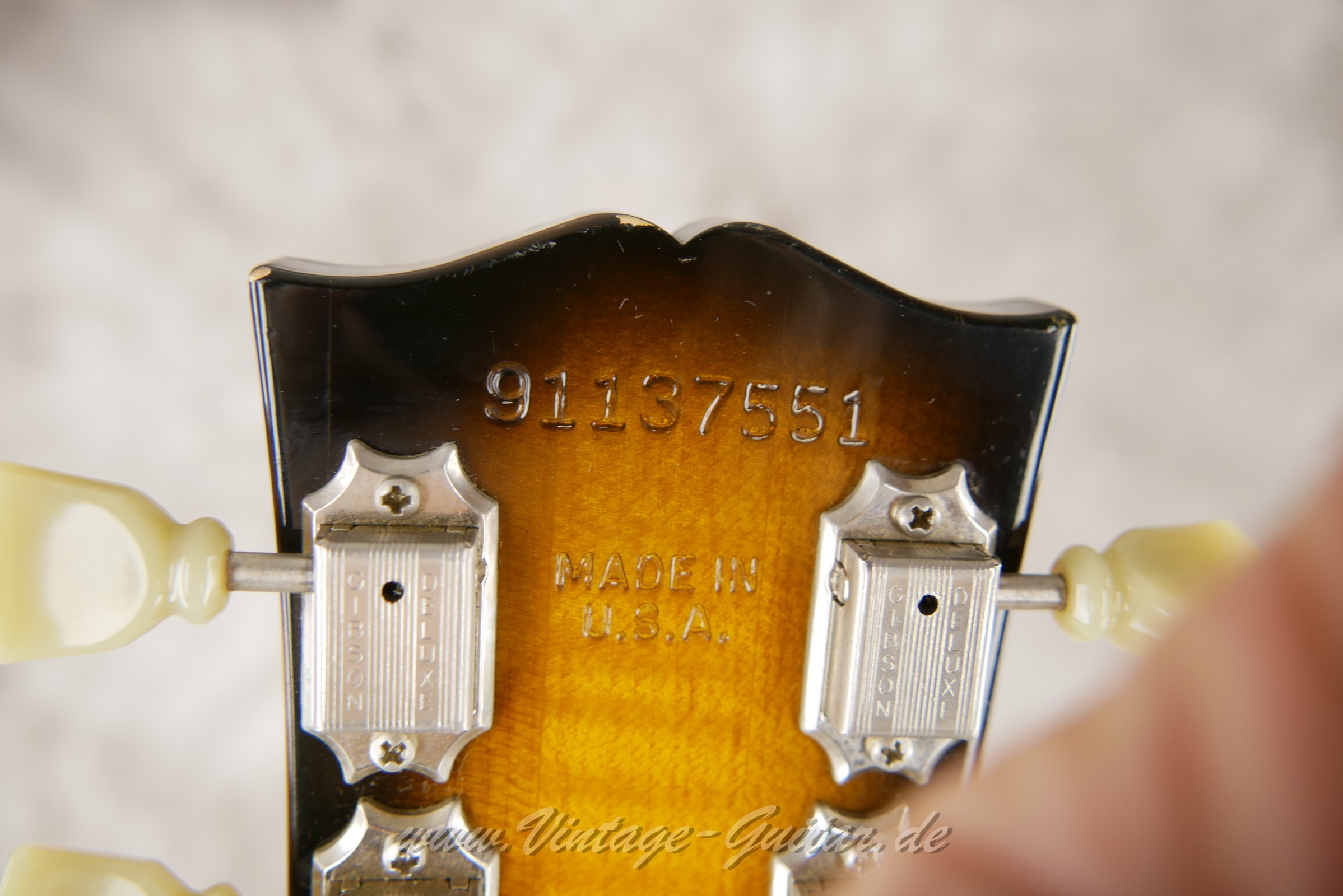 Gibson-ES-135-1997-008.JPG