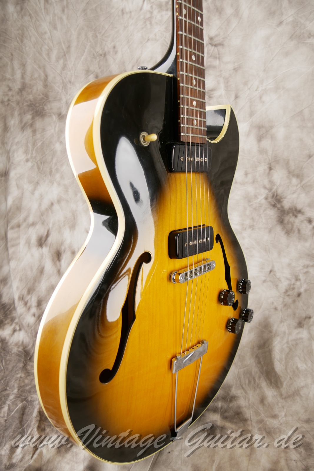 Gibson-ES-135-1997-011.JPG
