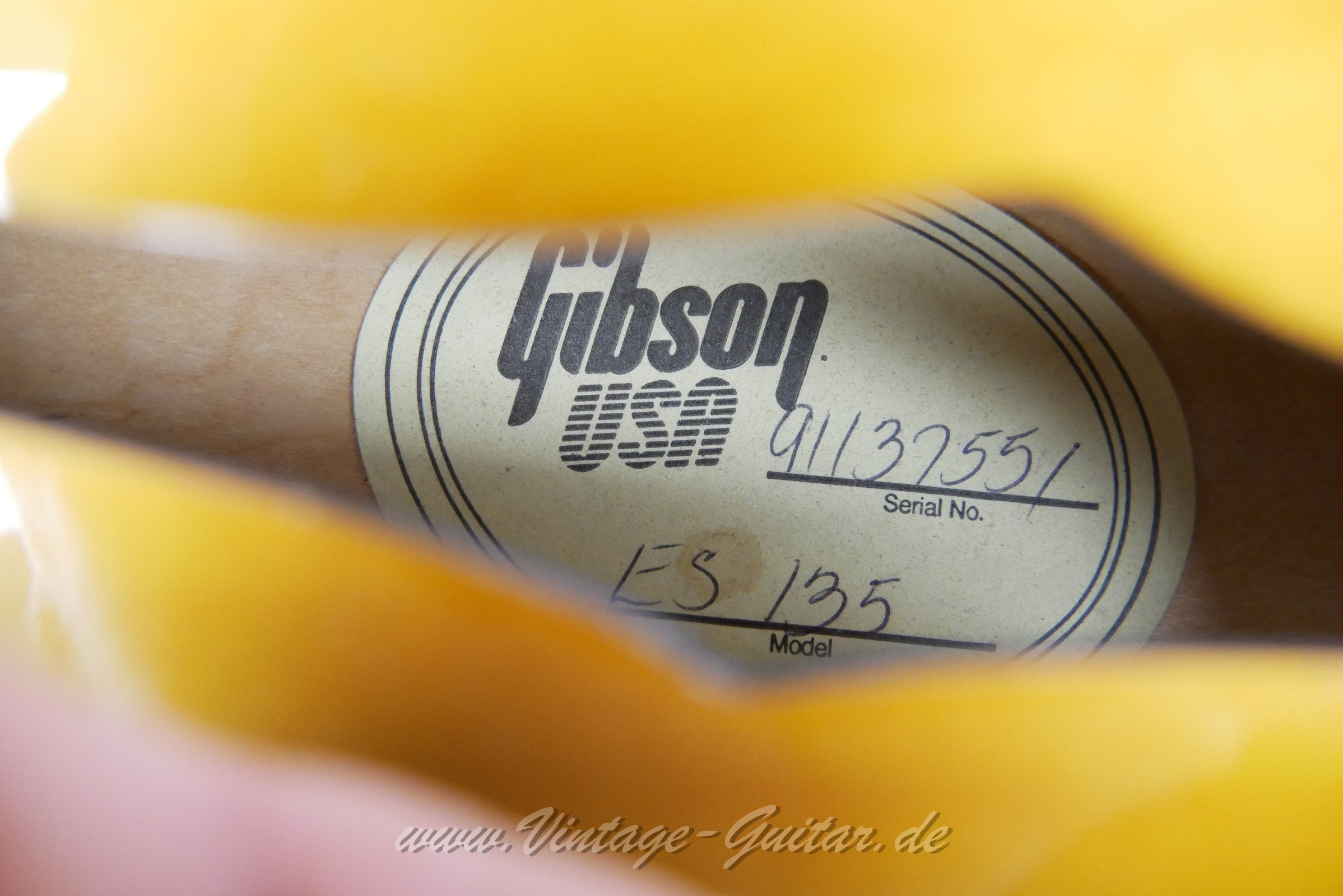 Gibson-ES-135-1997-016.JPG