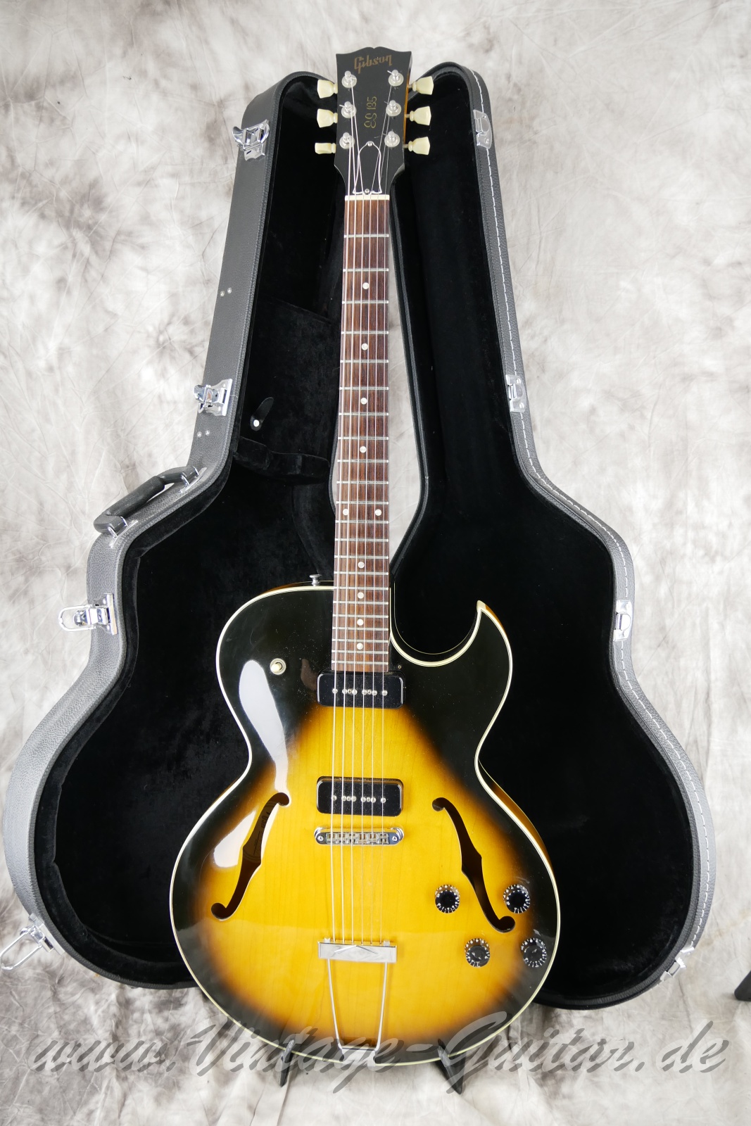 Gibson-ES-135-1997-023.JPG