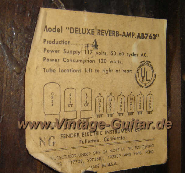 Fender_Deluxe_Reverb_1965_Blackface_4.jpg