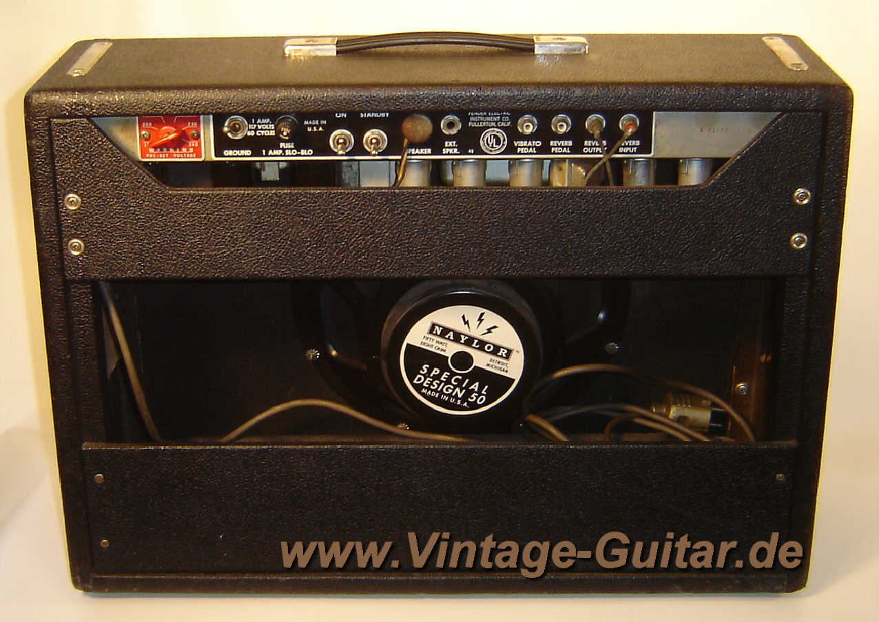 img/vintage/661/Fender_Deluxe_Reverb_1965_Blackface_3.jpg
