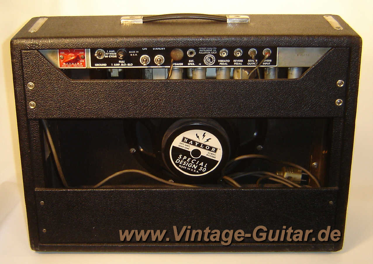 Fender_Deluxe_Reverb_1965_Blackface_3.jpg