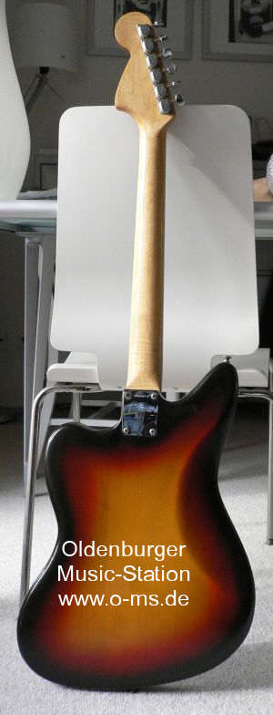 Fender_Jaguar_1972_sunburst_Back.jpg
