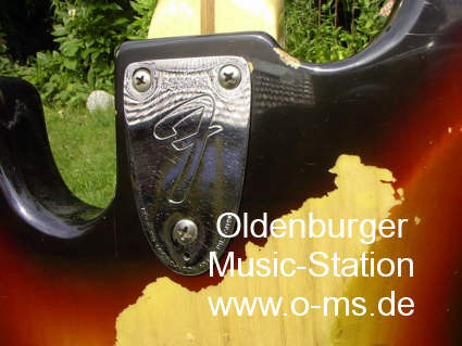 img/vintage/671/Fender_Jazz_Bass_1976_sunburst_neckplate.JPG
