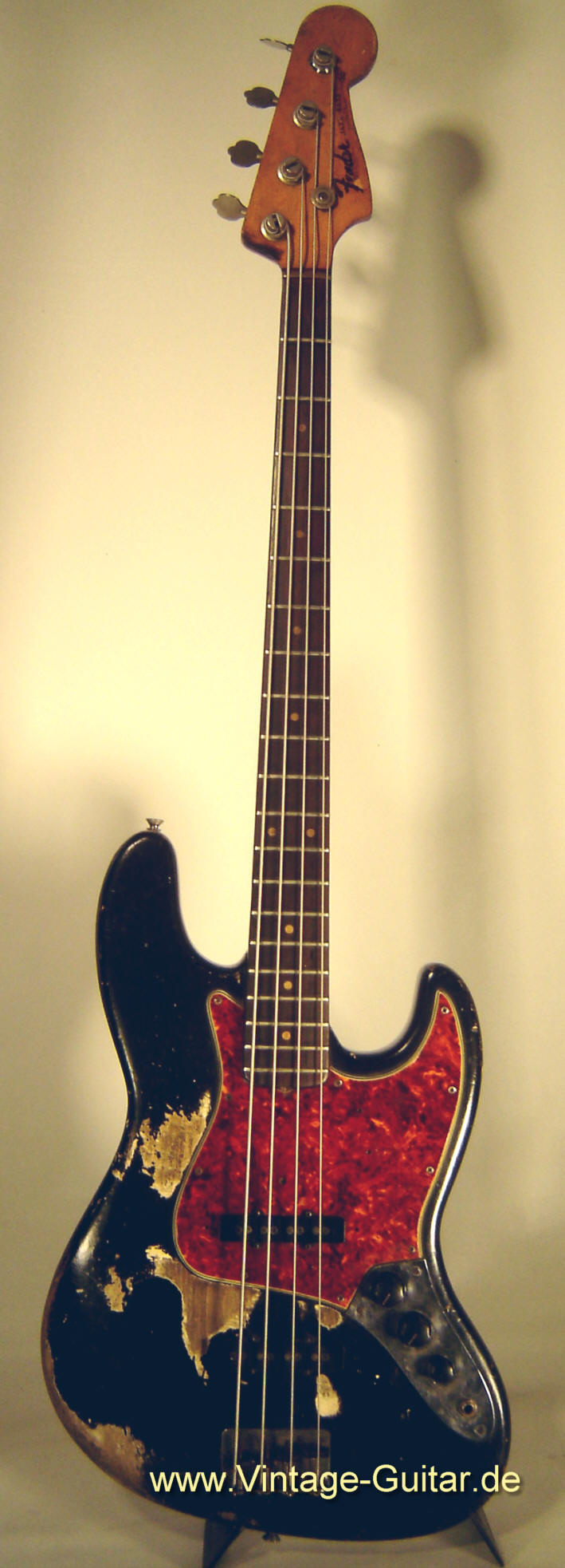 Fender-Jazz-Bass-1963-black-1.jpg