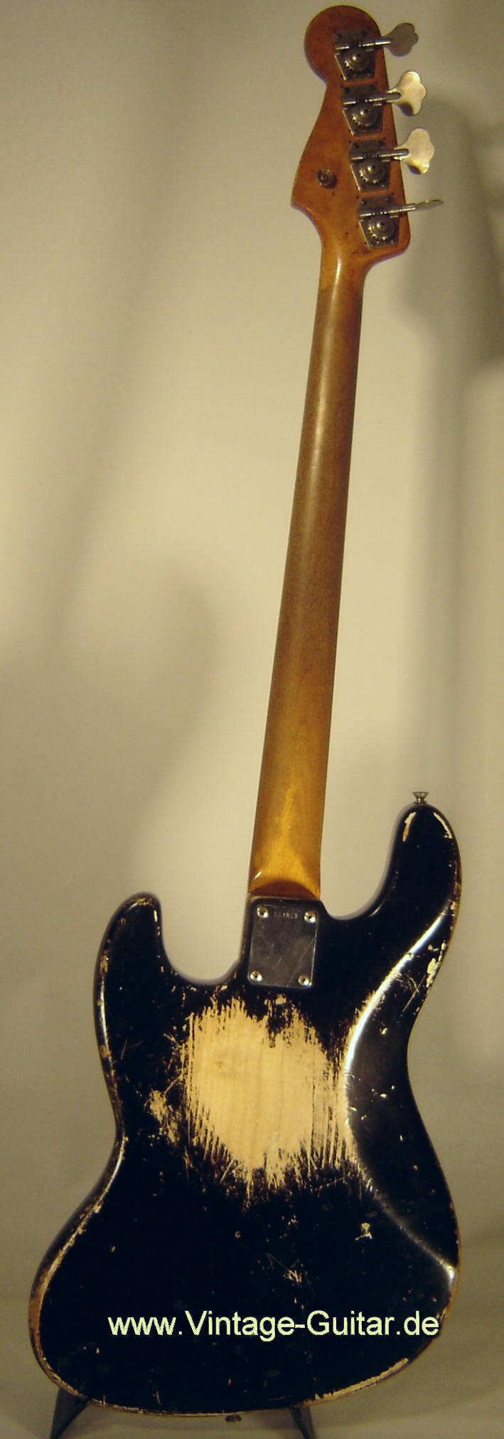 Fender-Jazz-Bass-1963-black-2.jpg