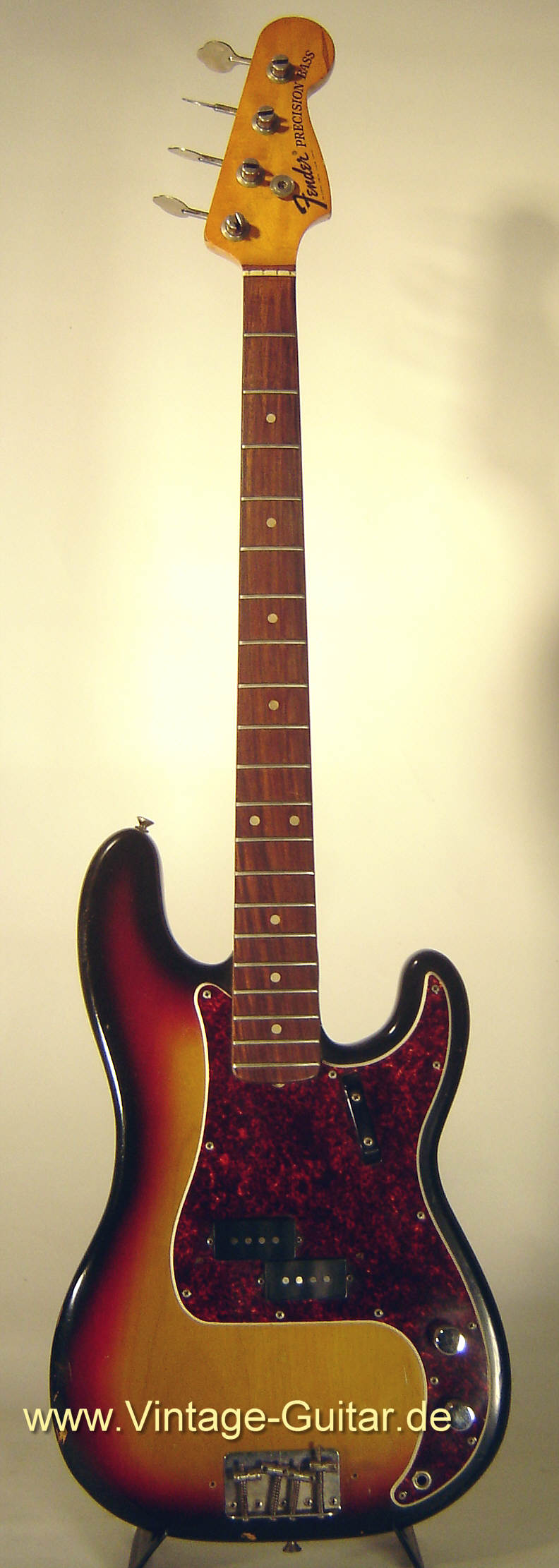 Fender-Precision-Bass-1972-sunburst-1.jpg