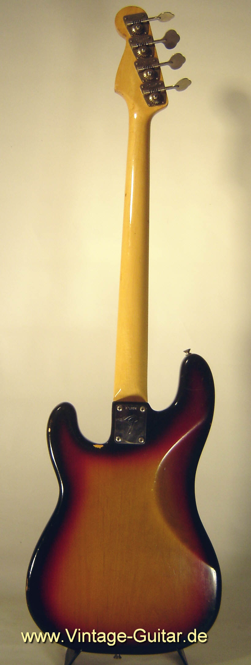 Fender-Precision-Bass-1972-sunburst-2.jpg