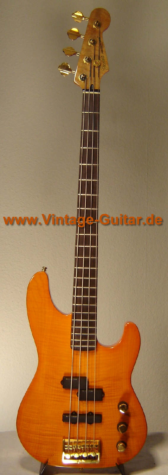 Fender_Precision_Bass_Limited_Edition.jpg