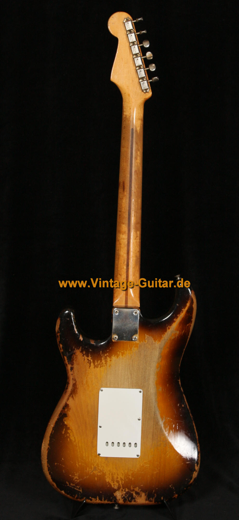 Fender_Stratocaster_1956_back.jpg