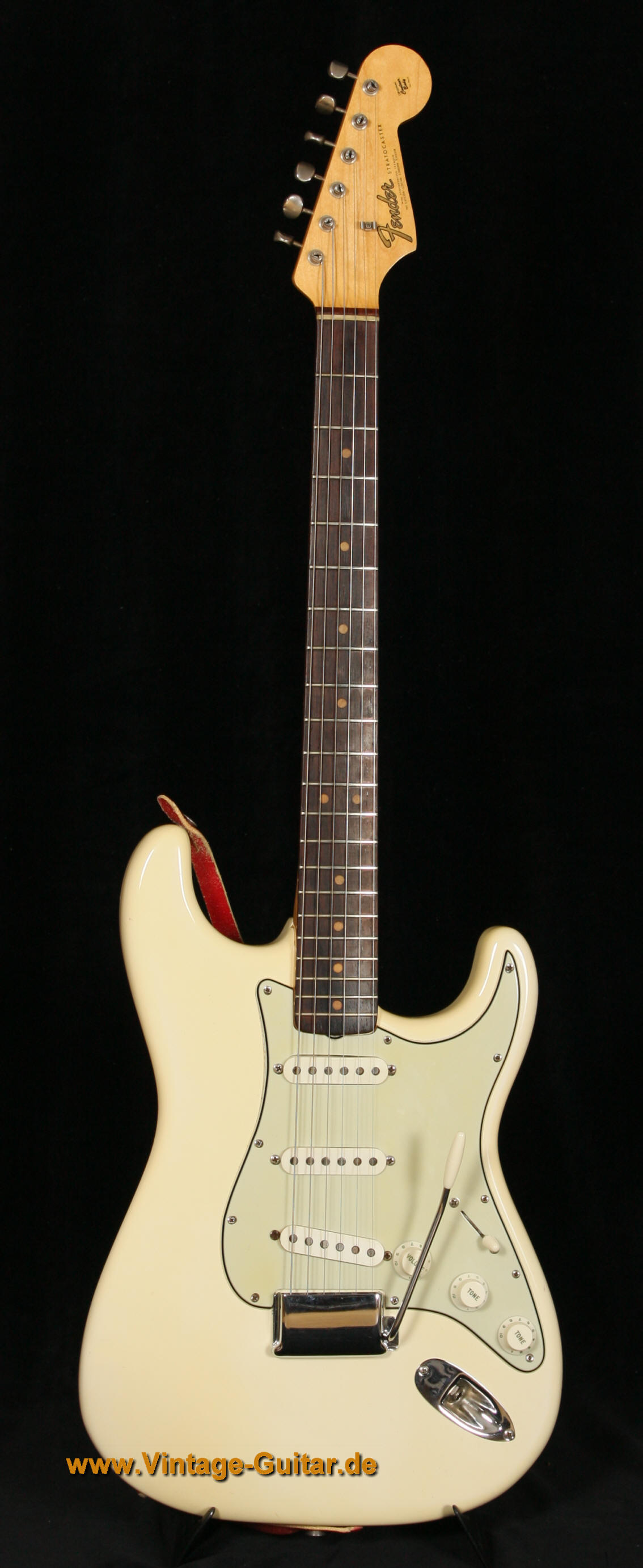 Fender_Stratocaster_1964_Olympic_White_front.jpg