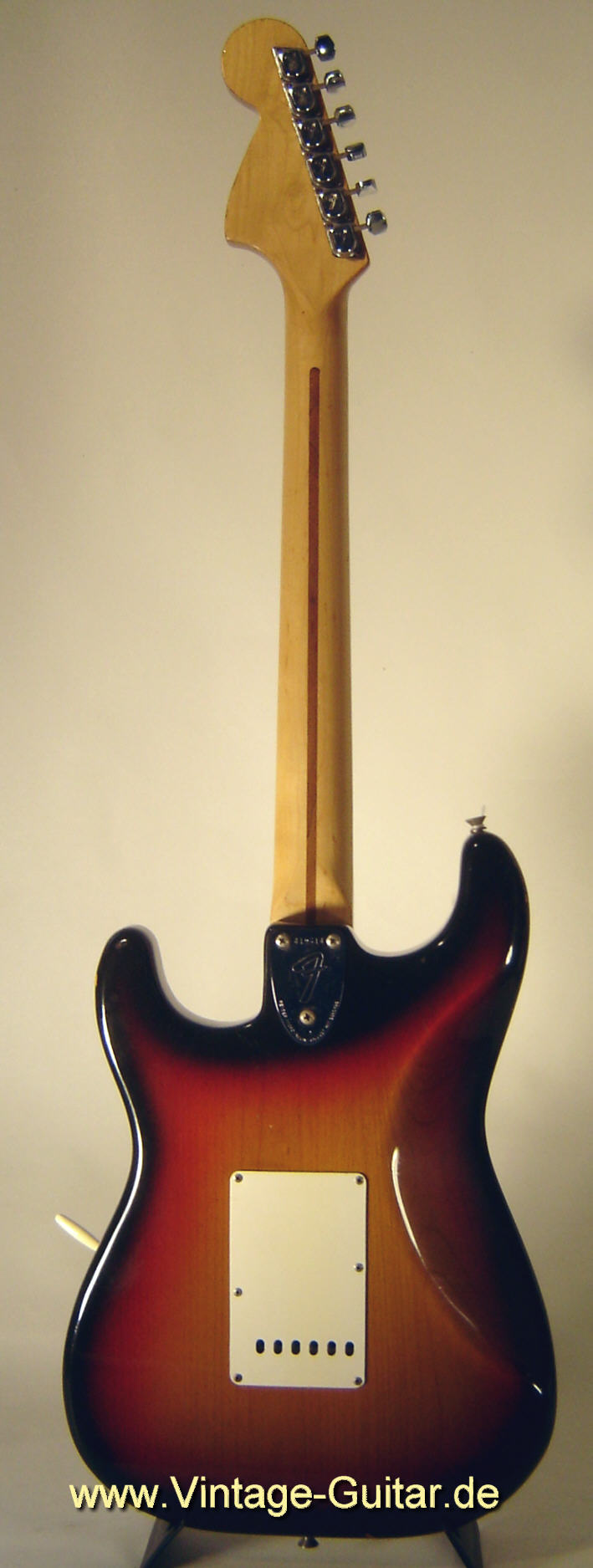 Fender_Stratocaster_SB_1973_b.jpg