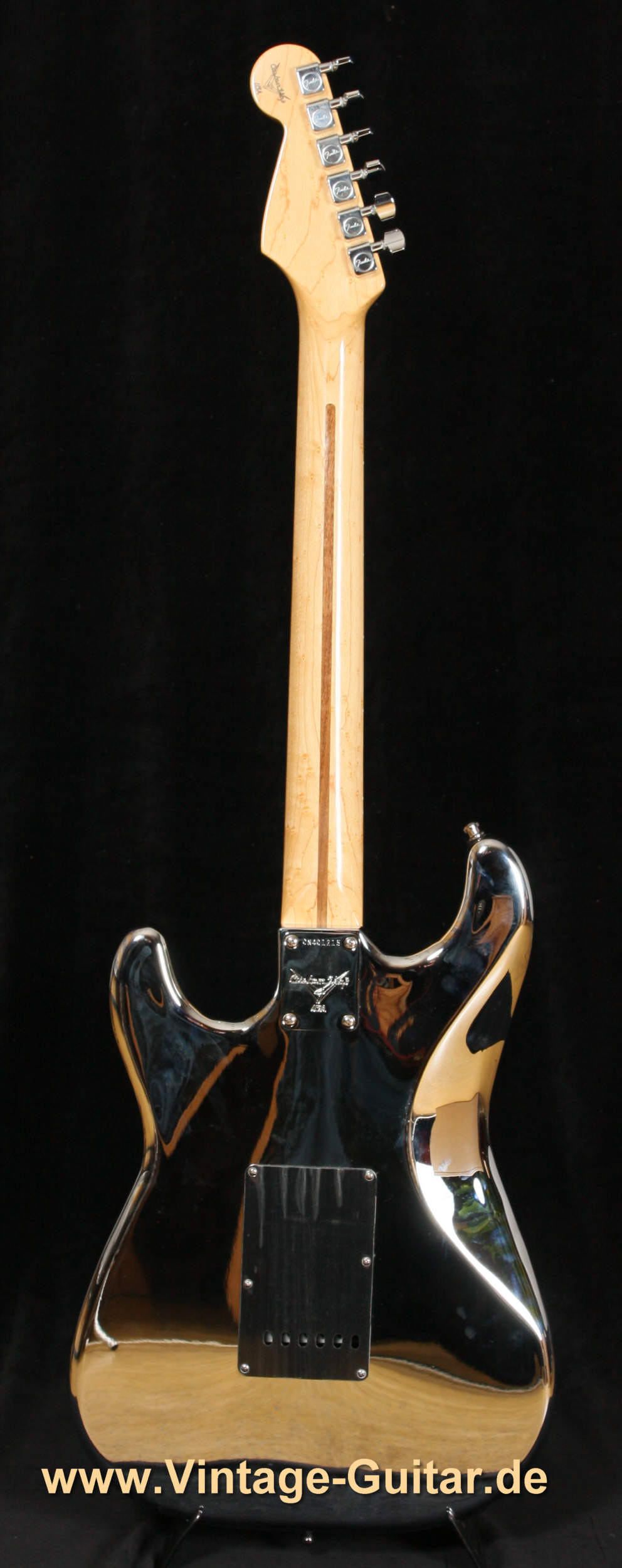 Fender_Stratocaster_Aluminum_Chrome_Custom_Shop_2.jpg