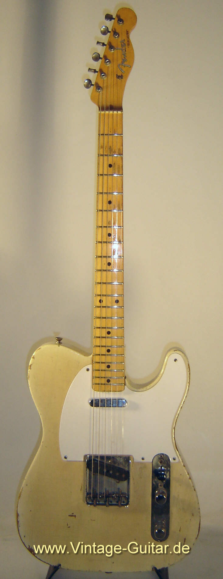 Fender_Telecaster_1957_blond_front.jpg