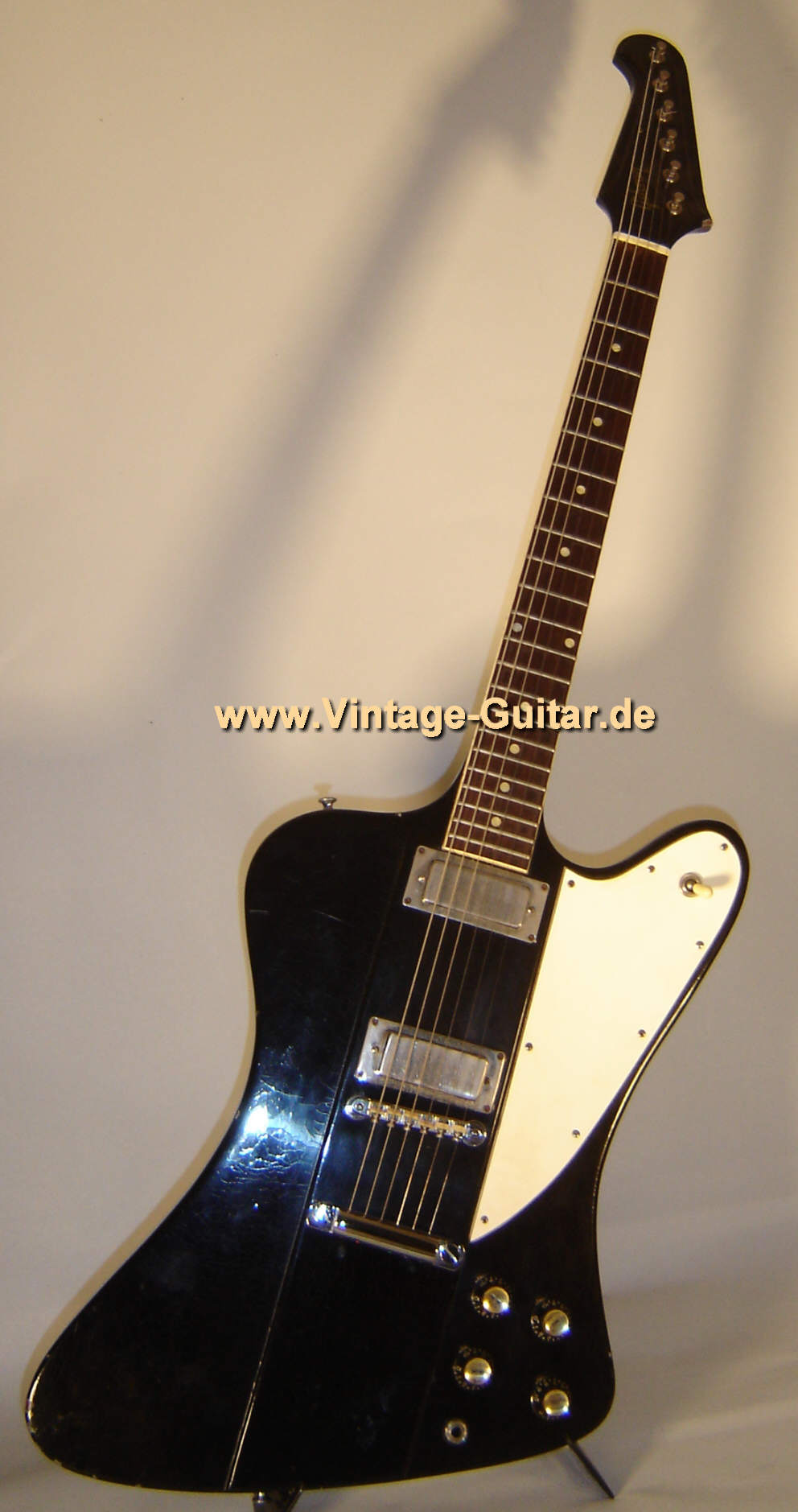 Gibson_Firebird_3_black_1.jpg