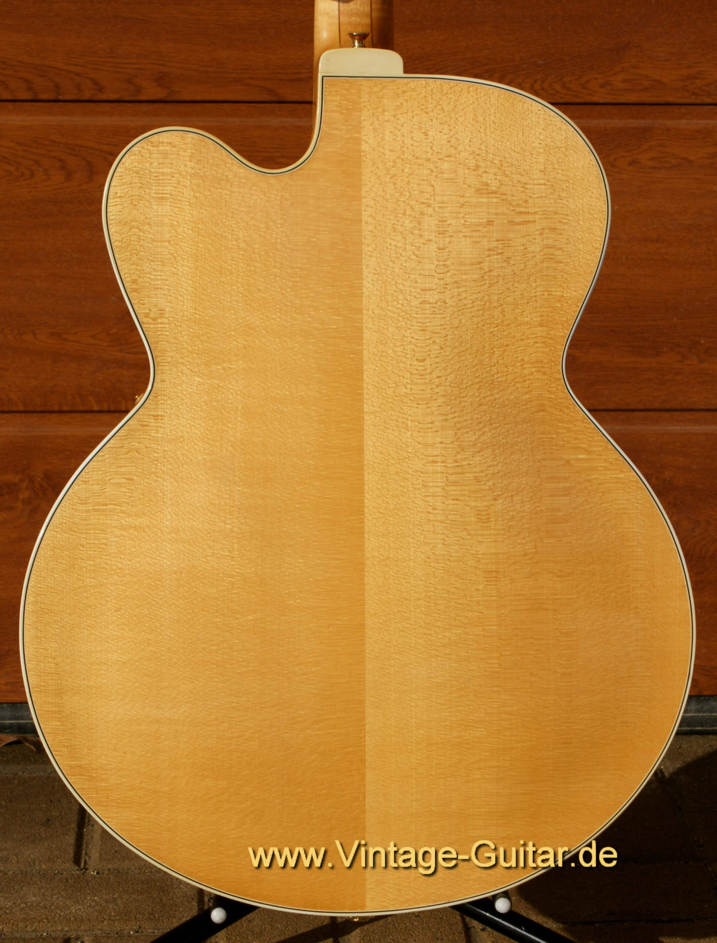 Gibson-L5-CES-natural-1977_4.jpg