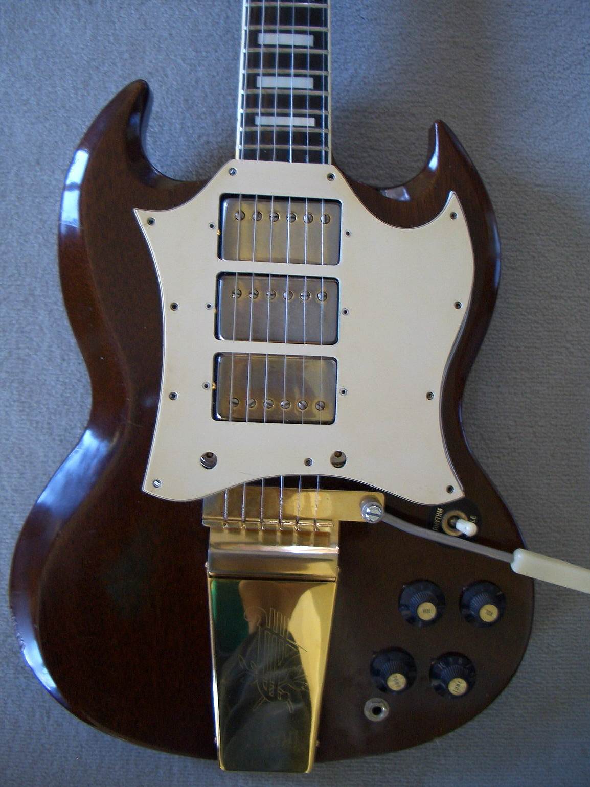 Gibson-SG-Custom-69-2.jpg