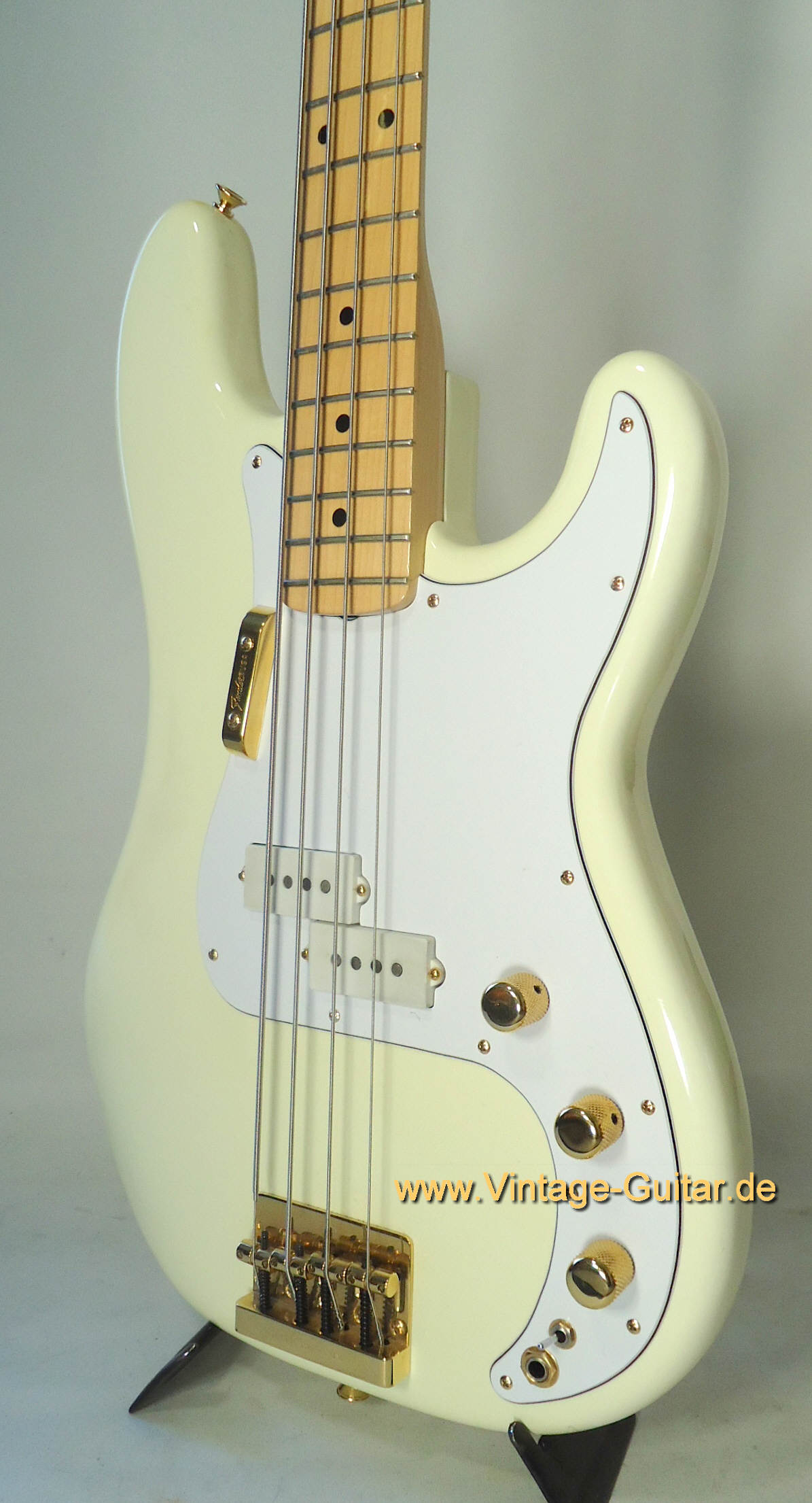 Fender precision bass special deals