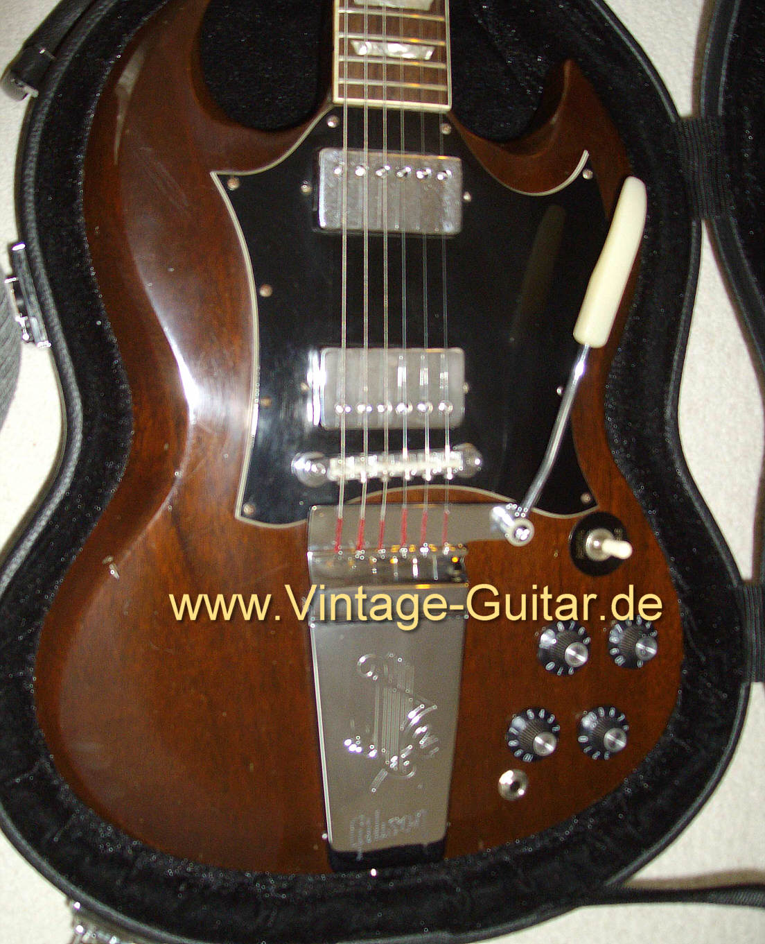 SG-Standard-1971-body-front.jpg