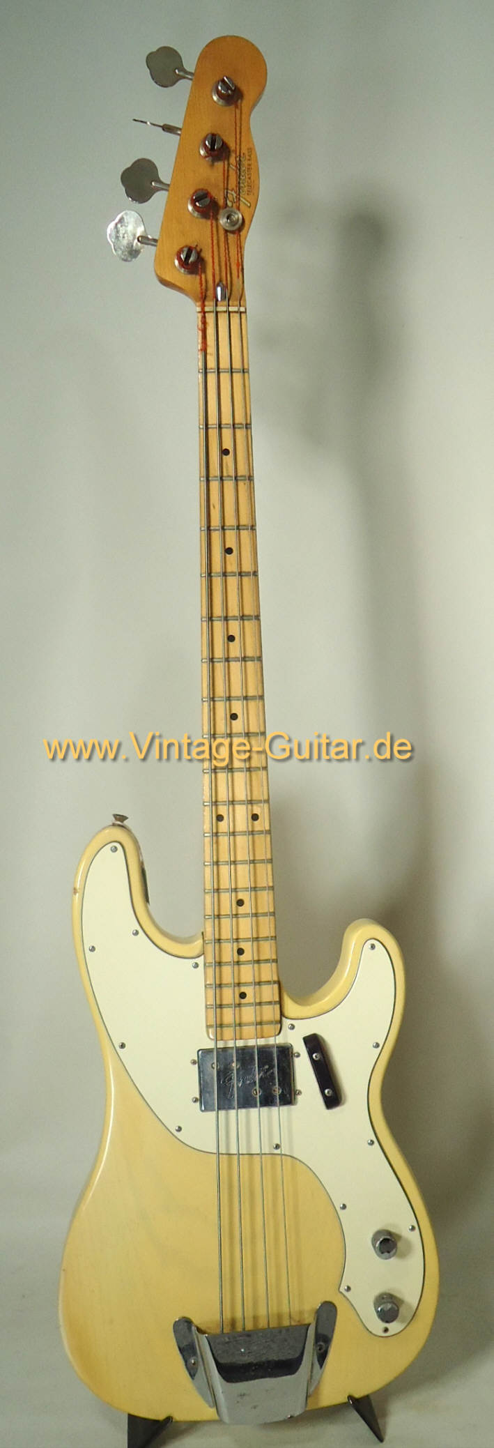 FENDER Telecaster Bass