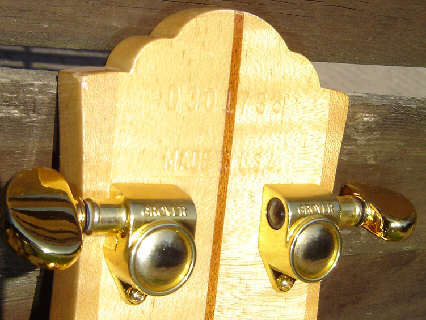 Guild-D-30-headstock-back.jpg