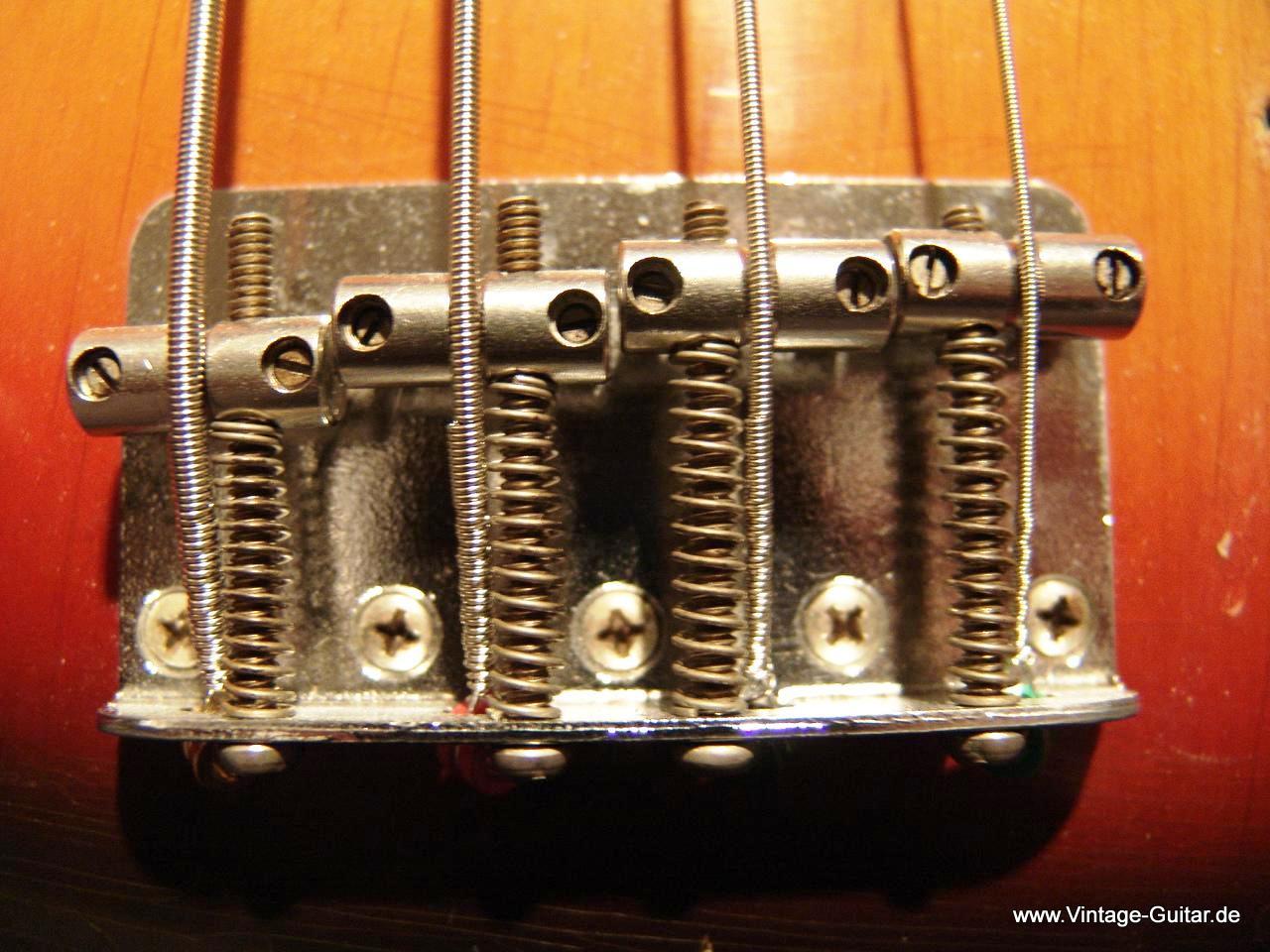 Fender-Jazz-Bass-1968-sunburst-008f.JPG