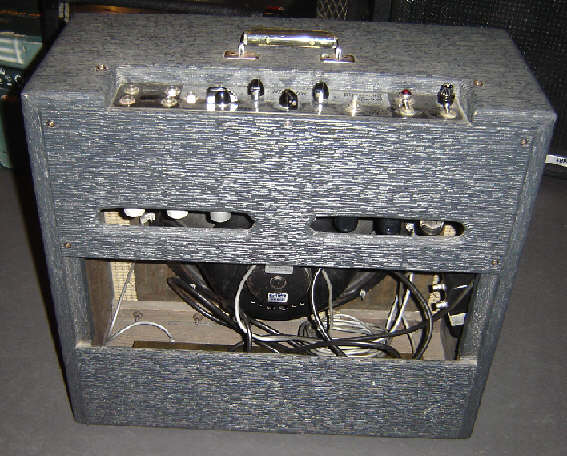 Maestro-Amp-back.jpg